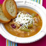 Cozy Up with Easy Slow Cooker White Chicken Chili Delight