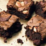 Decadent Salted Almond Brownies: A Perfect Sweet & Salty Treat