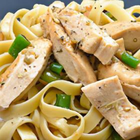 One-Pan Chicken & Buttered Noodles: Quick, Cozy Meal!