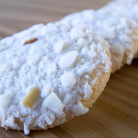 Delicious Ricciarelli Recipe: Traditional Tuscan Almond Cookies