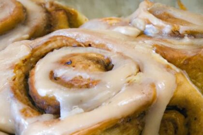 Cinnamon Roll Blondies: A Swirl of Sweet Comfort Treats