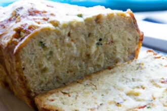 Keto Bread Delight: Easy Low-Carb Recipe for Perfect Loaf
