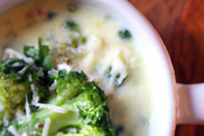 Creamy Keto Broccoli Cheddar Soup: Low-Carb Comfort Bowl