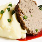 Hearty Meatloaf and Creamy Mashed Potatoes: A Classic Duo