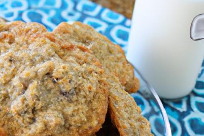 Wholesome Gluten-Free Oatmeal Cookies: Healthy & Delicious